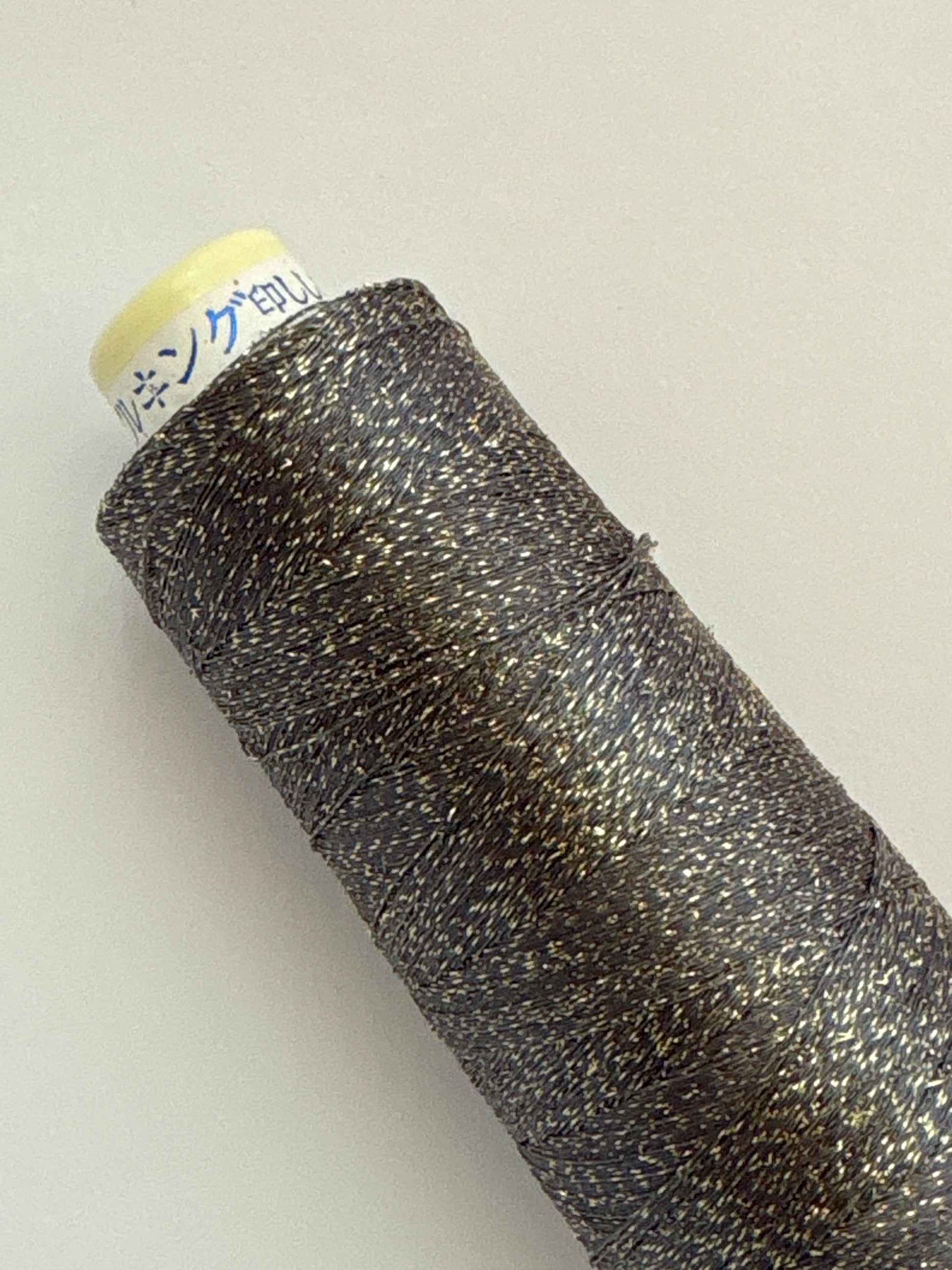 【在庫限りで終了】ソフトライズ700SG （サガラ刺繍・編み糸におすすめ）1000m
