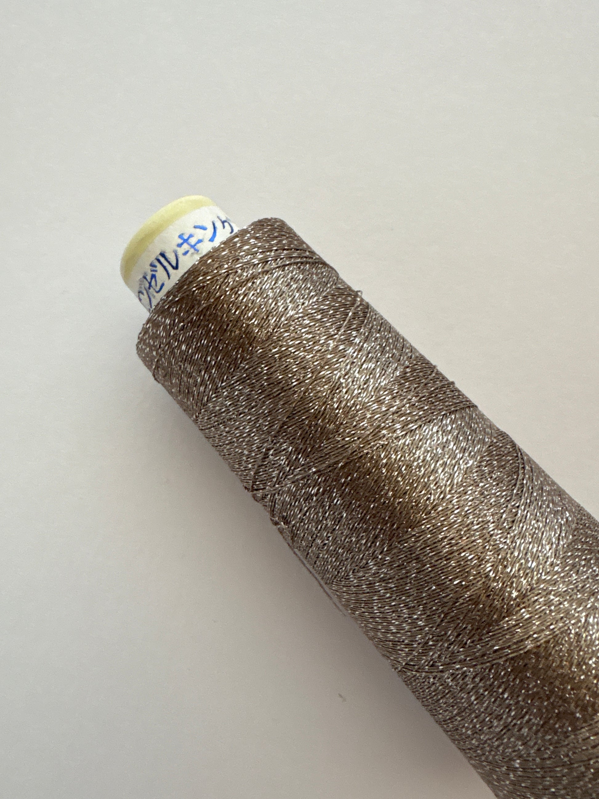 【在庫限りで終了】ソフトライズ700SG （サガラ刺繍・編み糸におすすめ）1000m