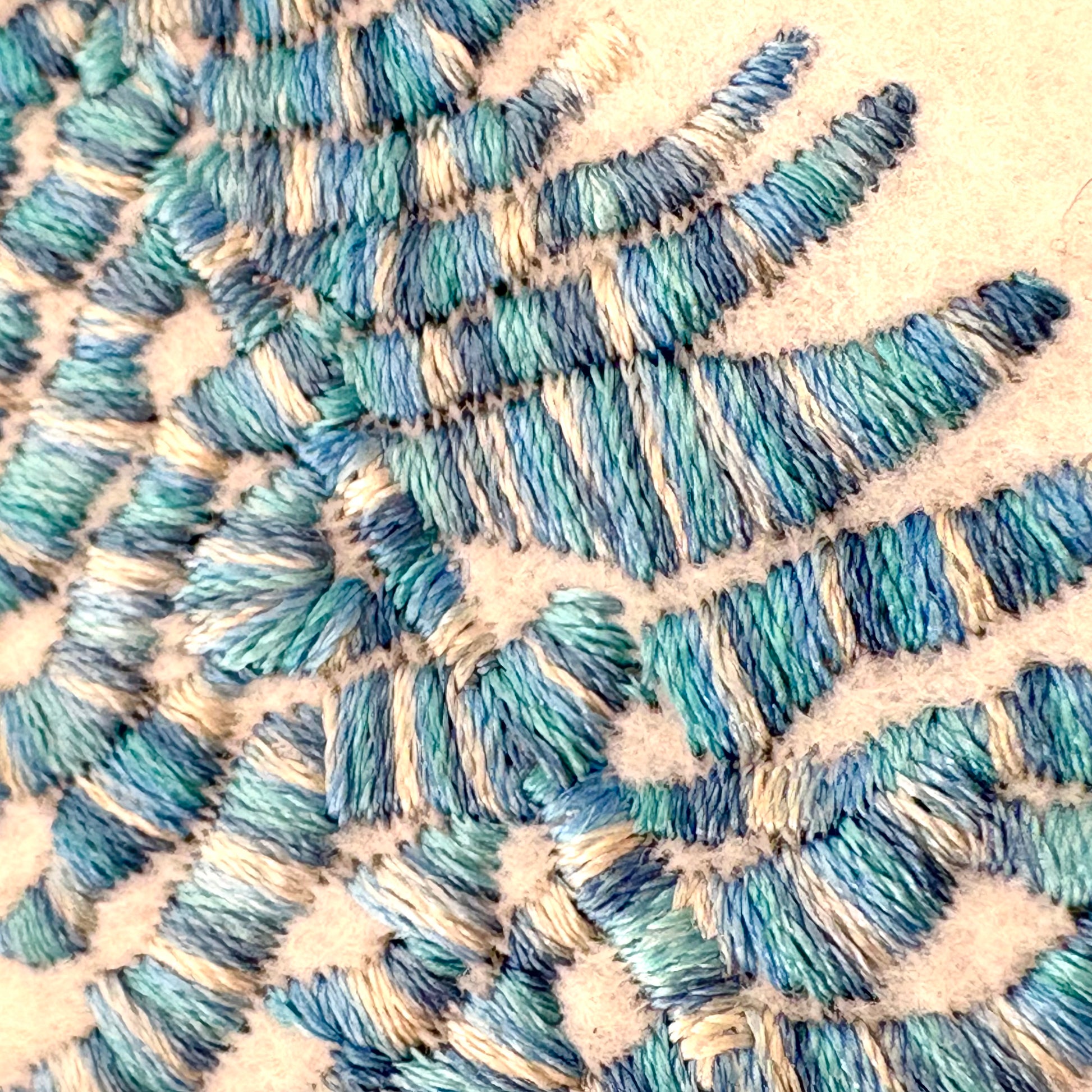 ミシン刺繍糸　シルメイトマルチカラー　エンゼルキング