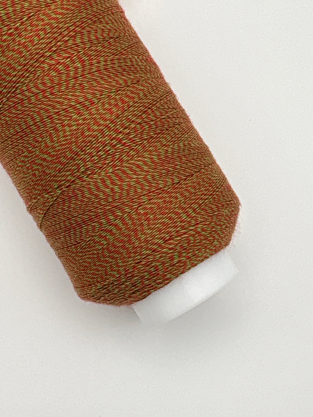 Sofel Mock (twisted yarn in two different colors) recommended for chain stitch and decorative embroidery.