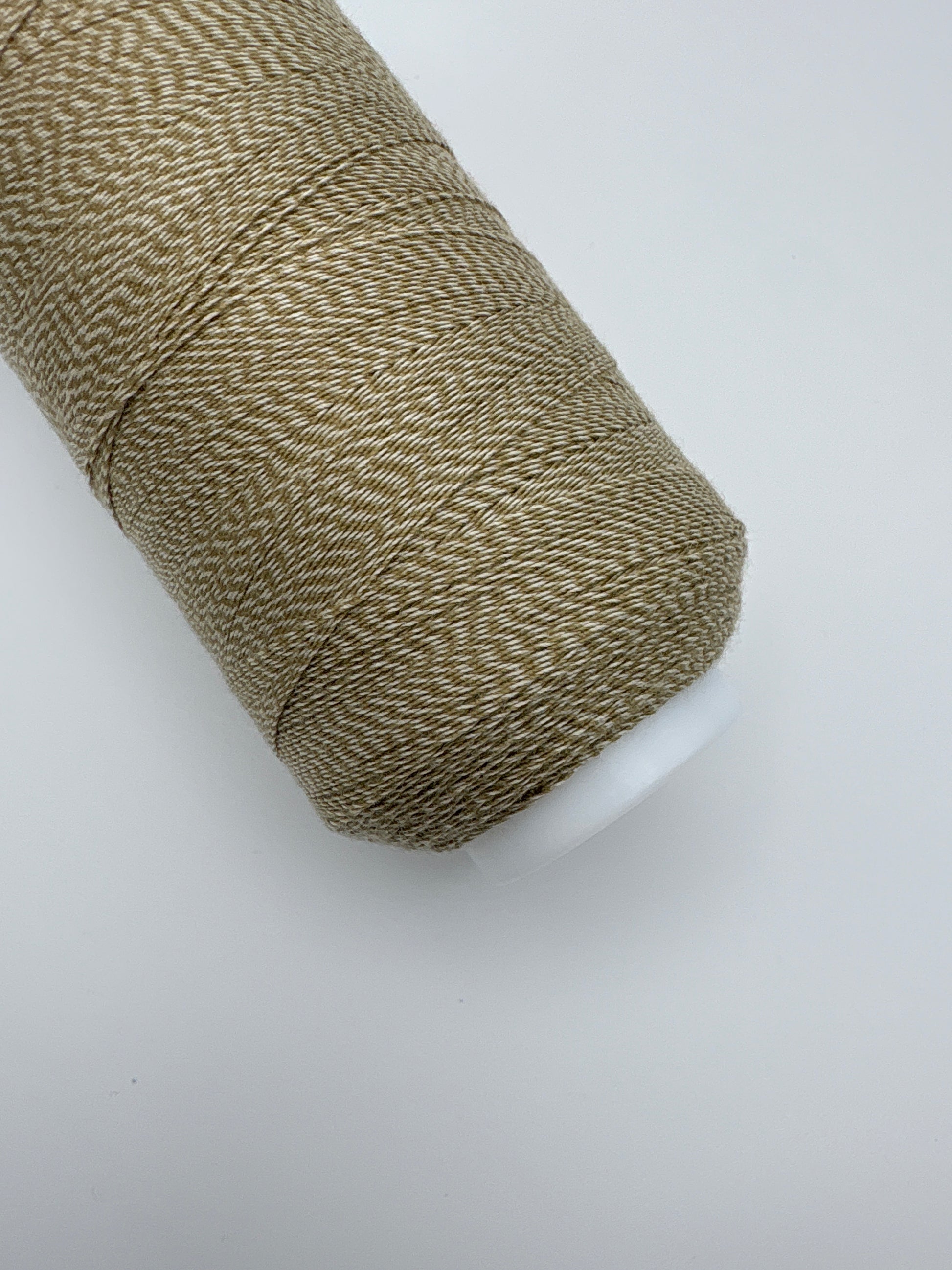 Sofel Mock (twisted yarn in two different colors) recommended for chain stitch and decorative embroidery.