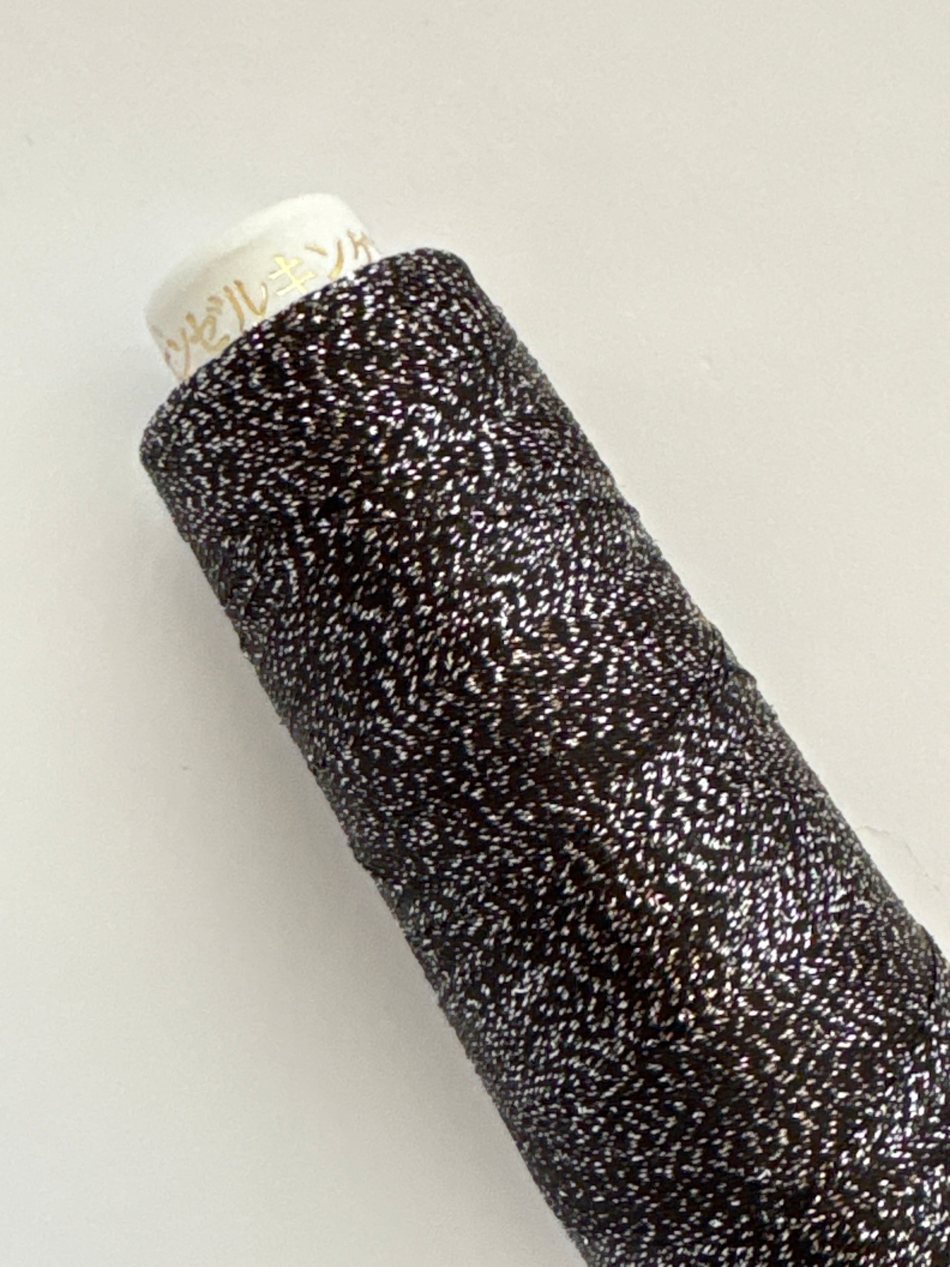 【在庫限りで終了】ソフトライズ700SG （サガラ刺繍・編み糸におすすめ）1000m