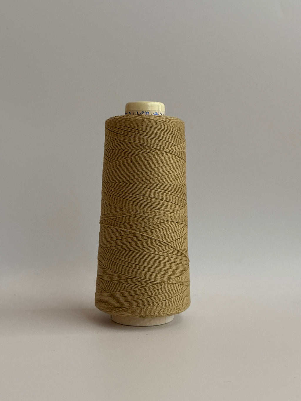 ハーフ　810m　工業用アクリルコットンミシン刺繍糸
