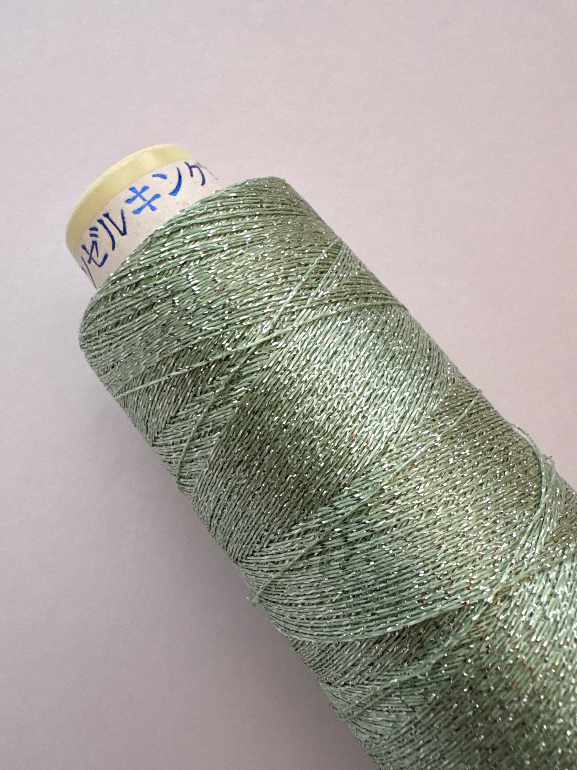 【在庫限りで終了】ソフトライズ700SG （サガラ刺繍・編み糸におすすめ）1000m
