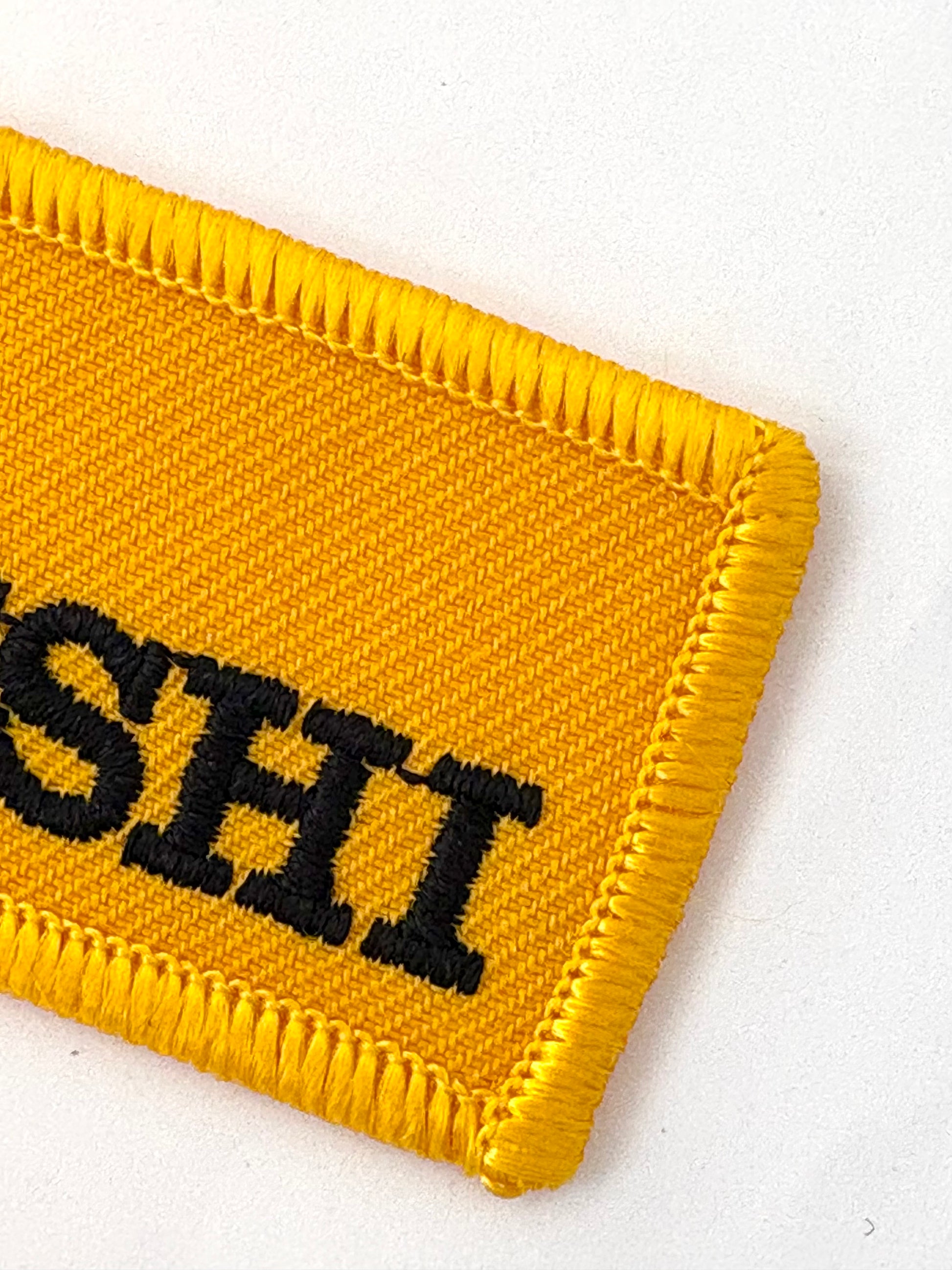 ミシン刺繍糸 ワッペンロック糸　刺繍サンプル　エンゼルキング