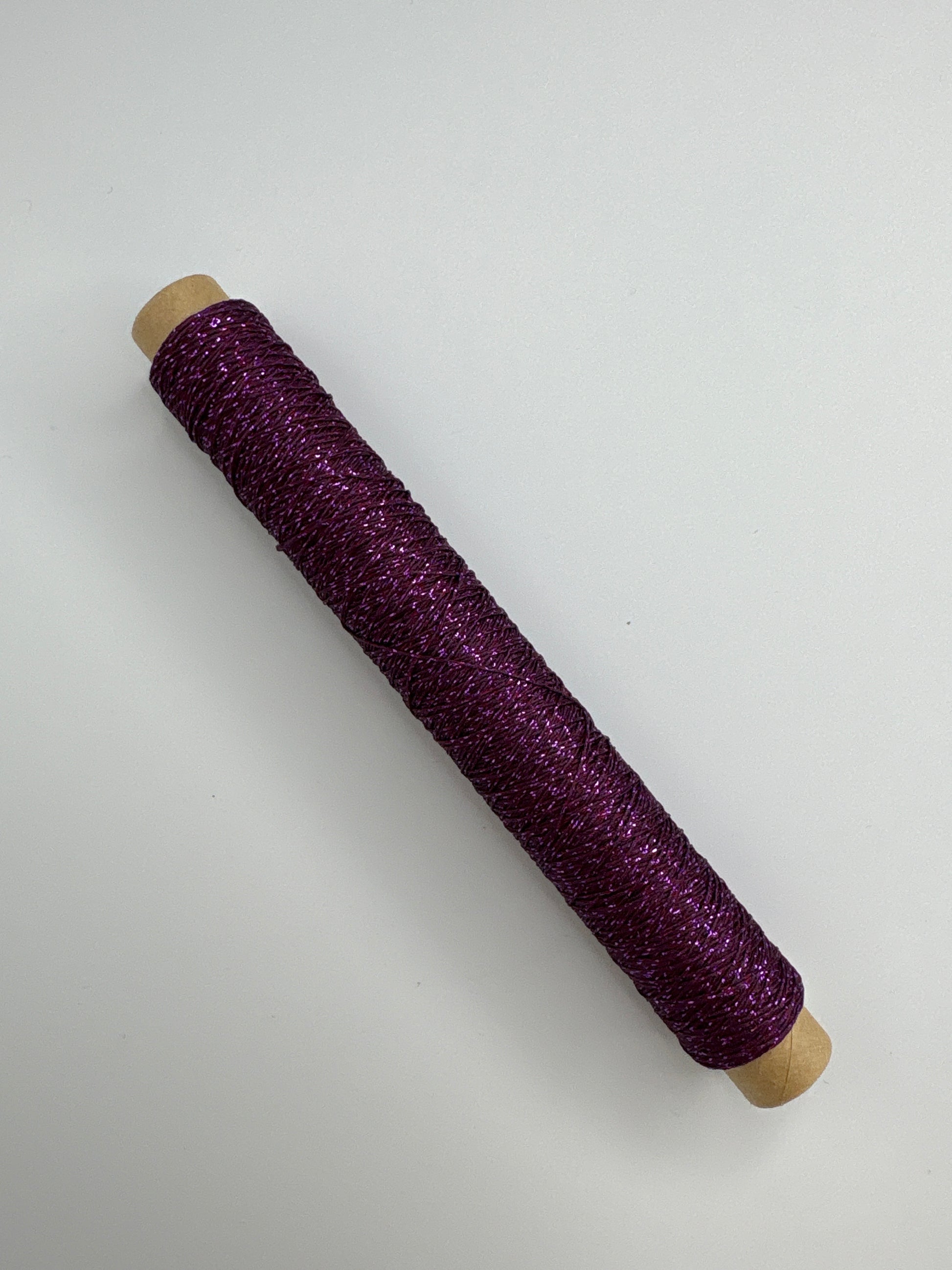 ラメックス　シガレット巻 100m（ラメ感しっかりある柔らかな刺繍糸）