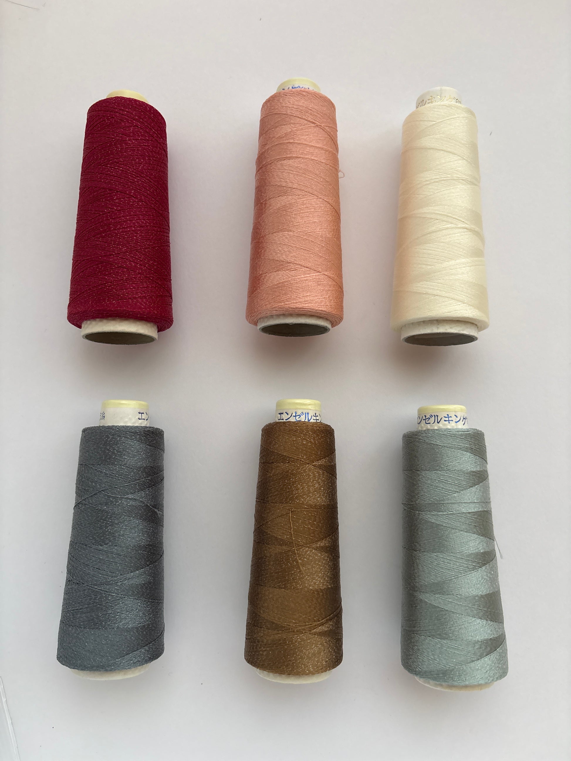 【在庫限りで終了】ソフトライズ800Ｆ（サガラ刺繍・編み糸におすすめ）1000m