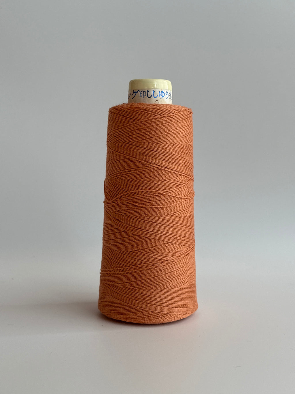 ハーフ　810m　工業用アクリルコットンミシン刺繍糸