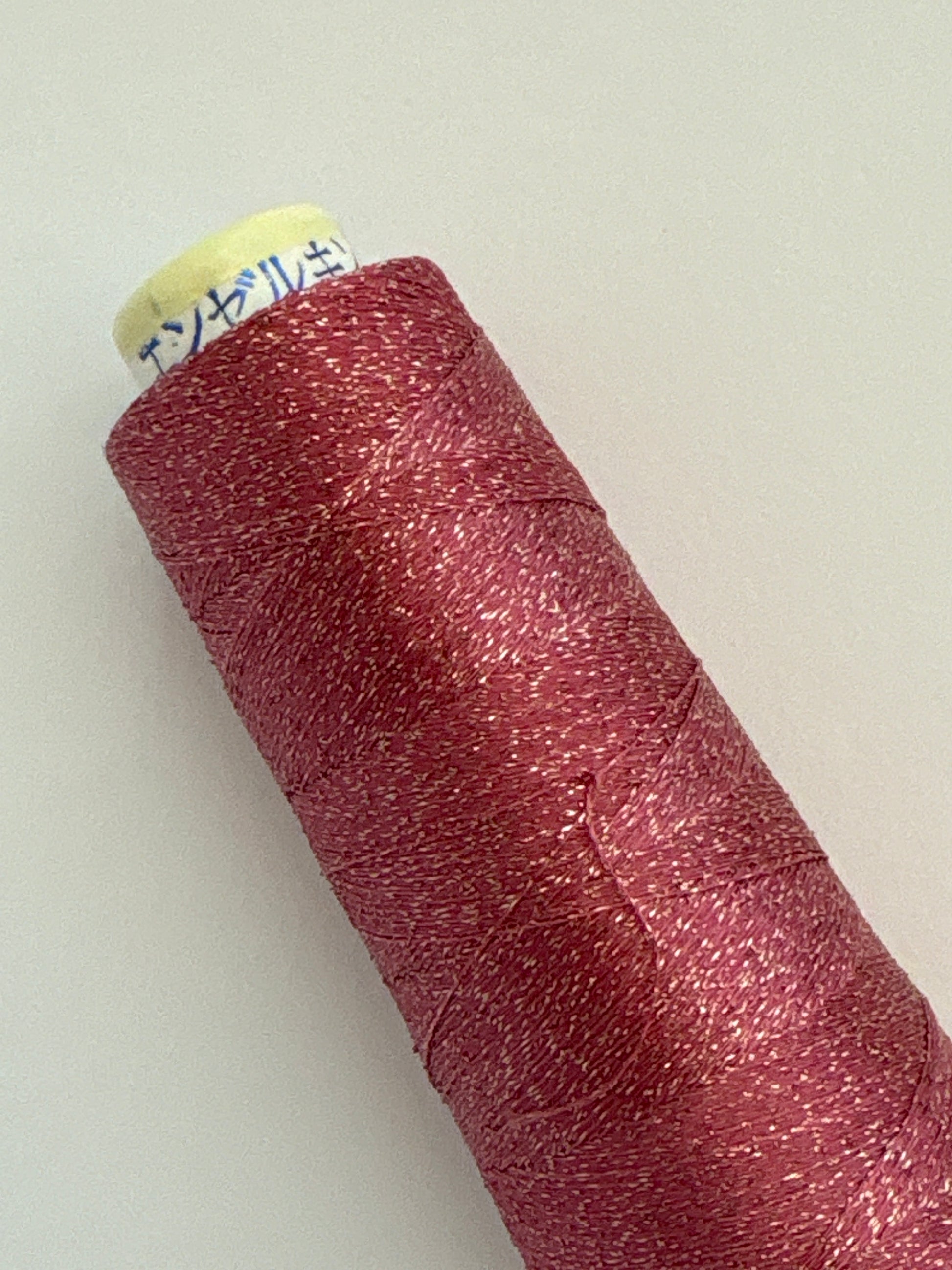 【在庫限りで終了】ソフトライズ700SG （サガラ刺繍・編み糸におすすめ）1000m