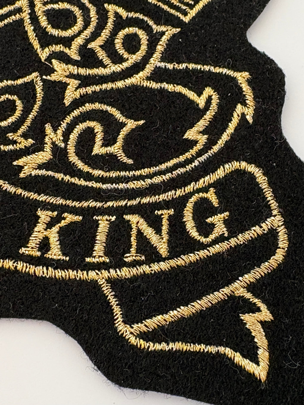 ミシン刺繍糸 金銀糸　刺繍サンプル　ロゴ　エンゼルキング