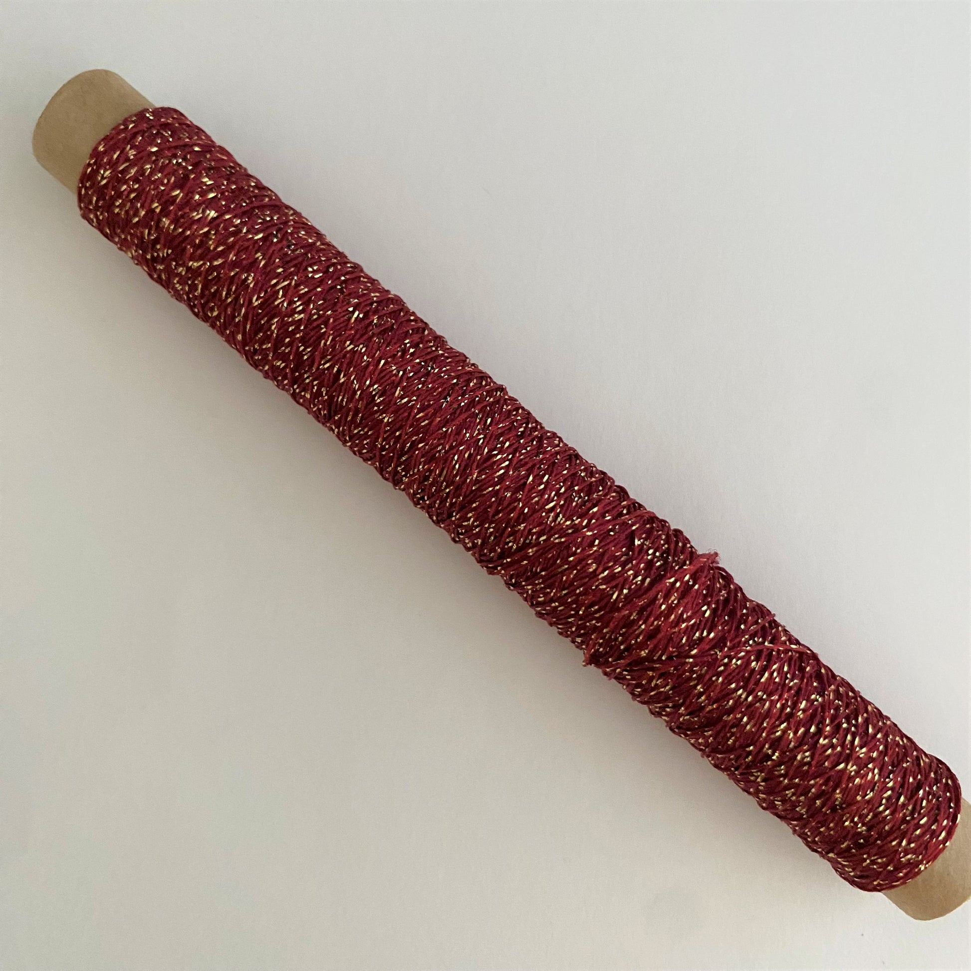 ラメックス　シガレット巻 100m（ラメ感しっかりある柔らかな刺繍糸）