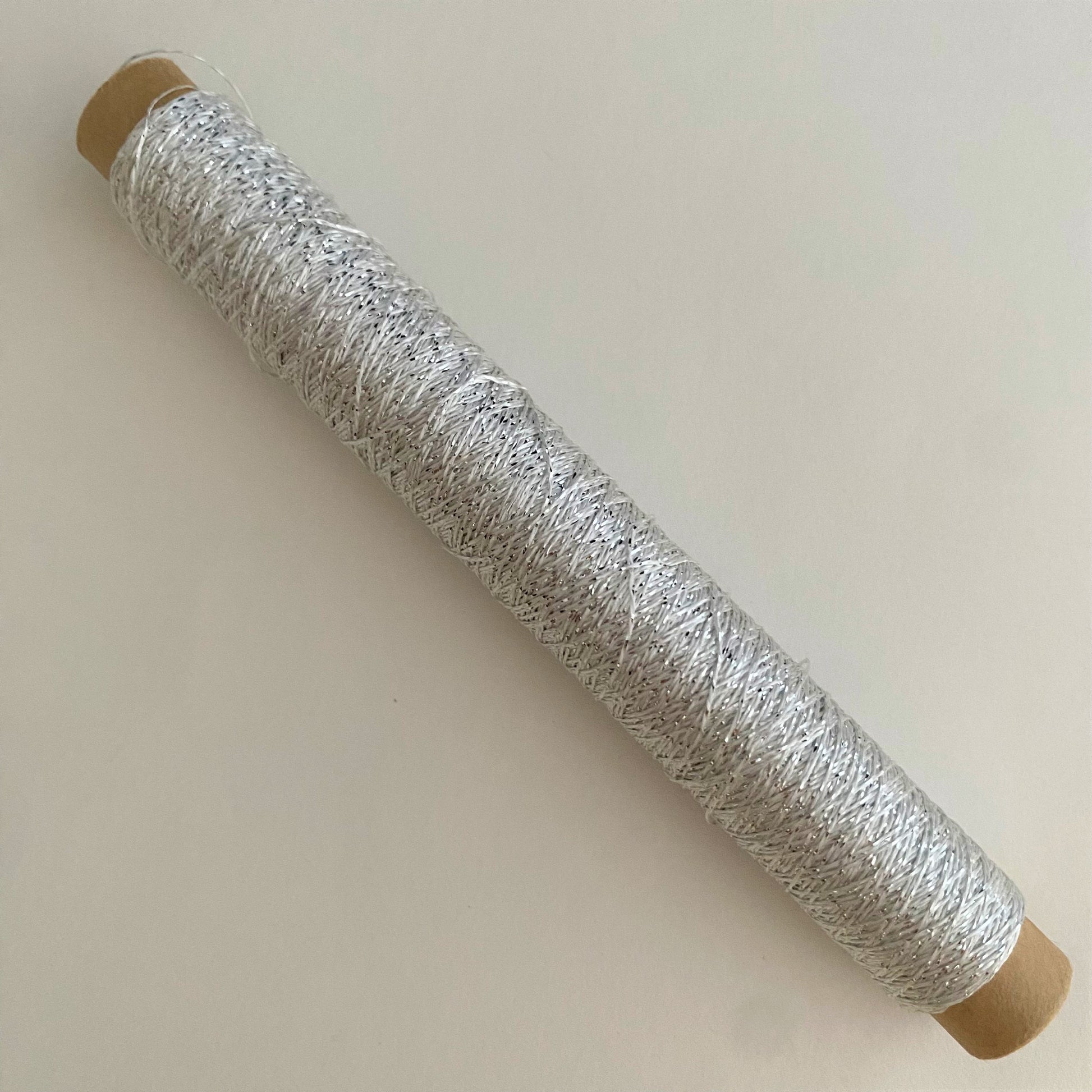 ラメックス　シガレット巻 100m（ラメ感しっかりある柔らかな刺繍糸）