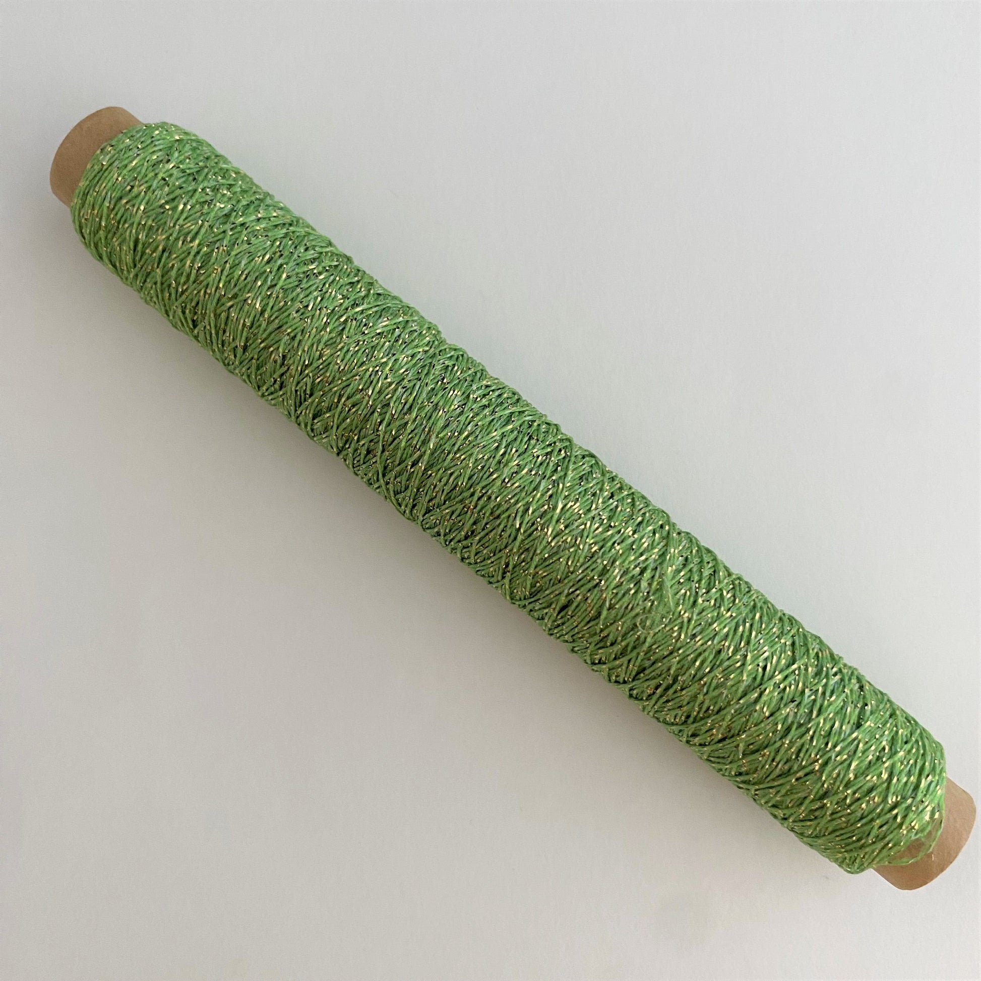 ラメックス　シガレット巻 100m（ラメ感しっかりある柔らかな刺繍糸）