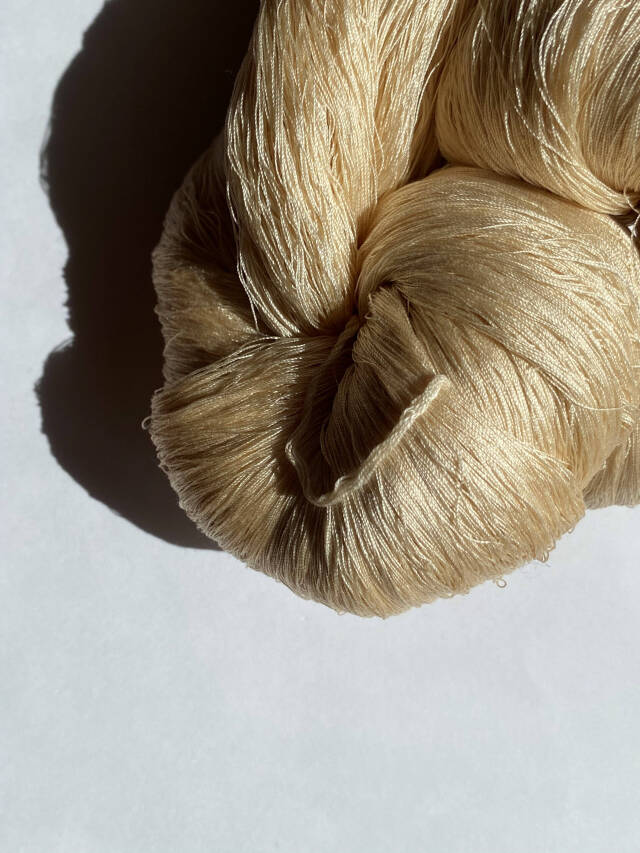 ミシン刺繍糸 スーピマ綿（綛）エンゼルキング