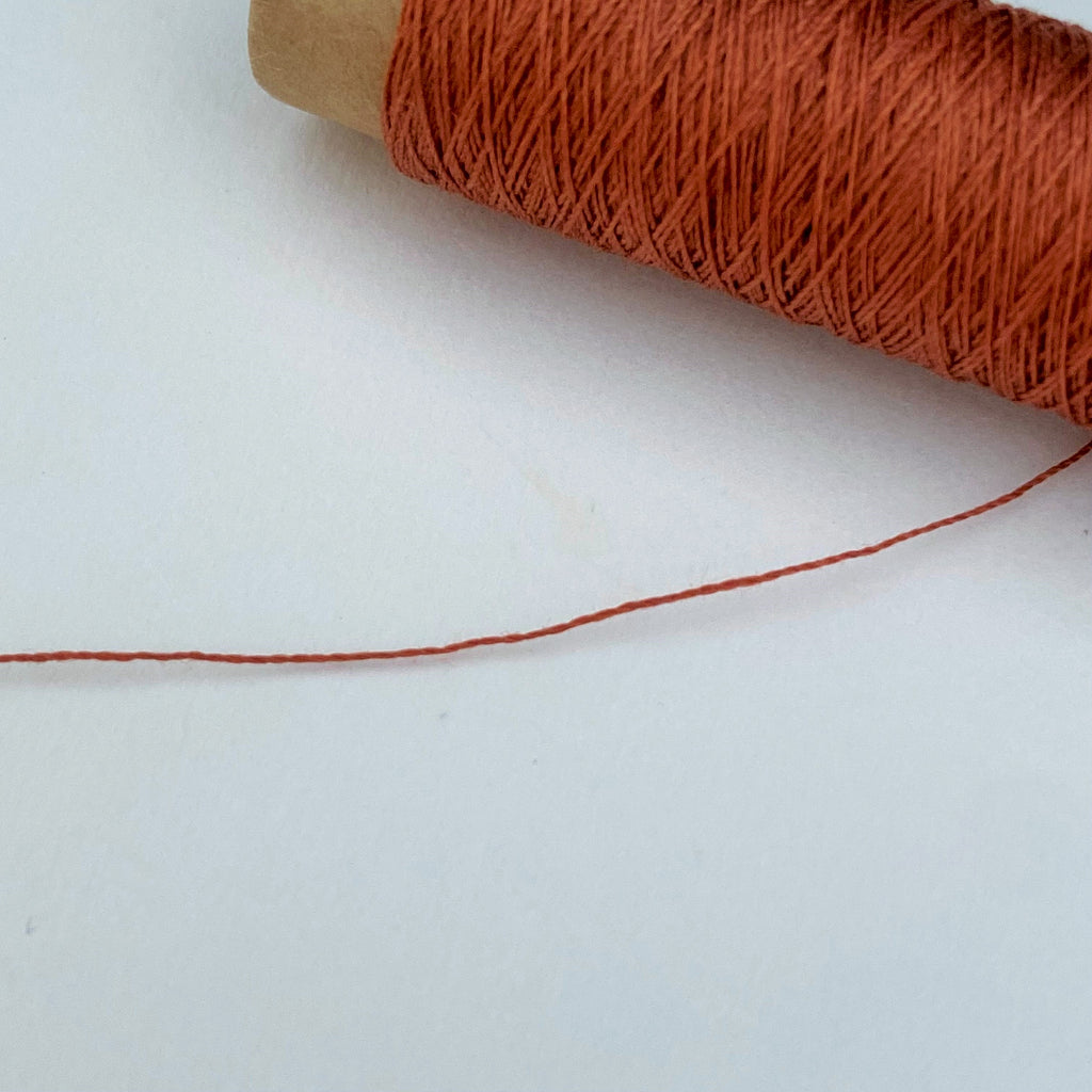 スーピマ綿使用・草木染の刺繍糸｜はんなり100ｍ×10色セット