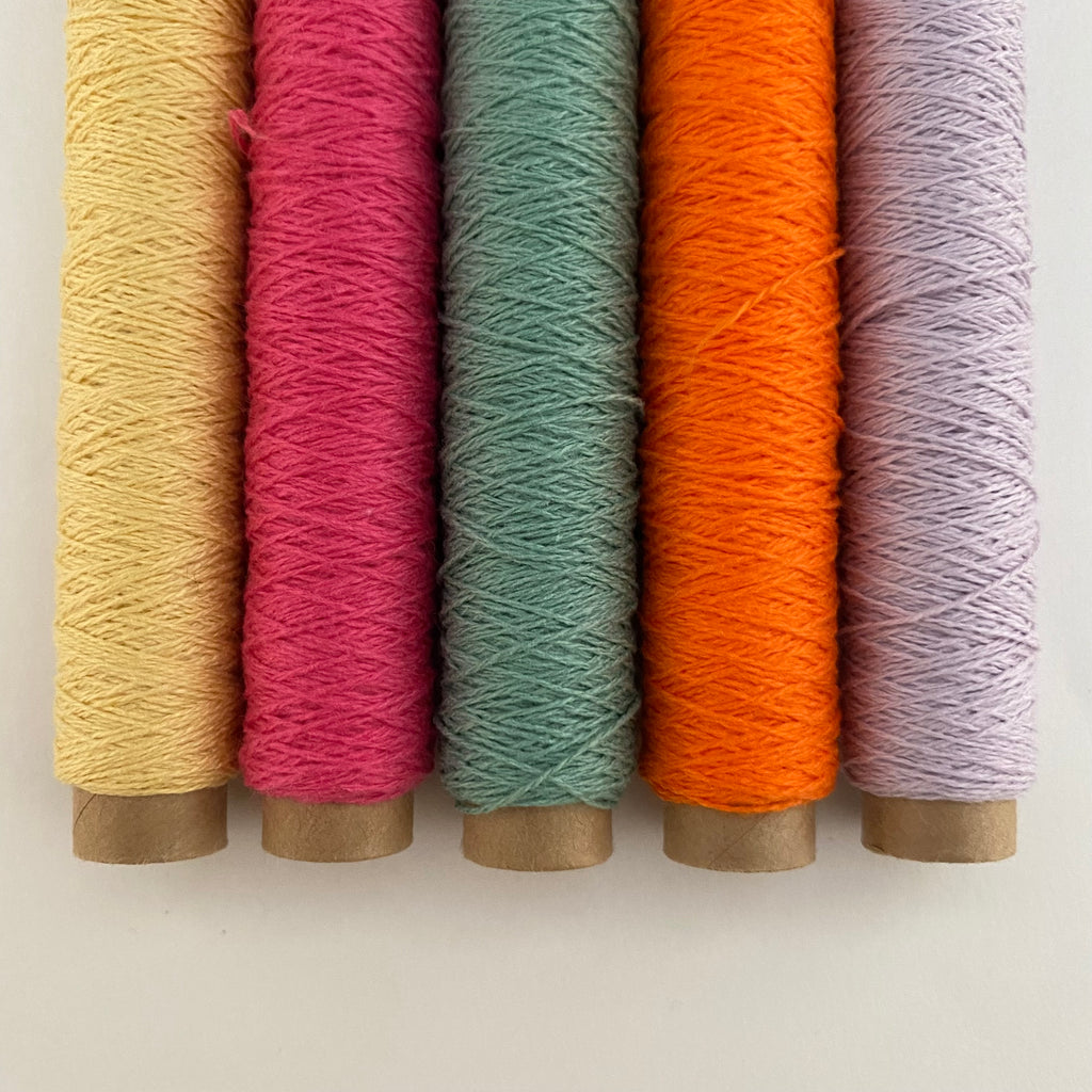 Recommended set for embroidery beginners: 50m x 5 colors (half size)